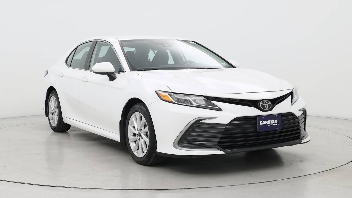 2022 Toyota Camry LE — Sedan — 56,662 mi — St. Louis, MO
