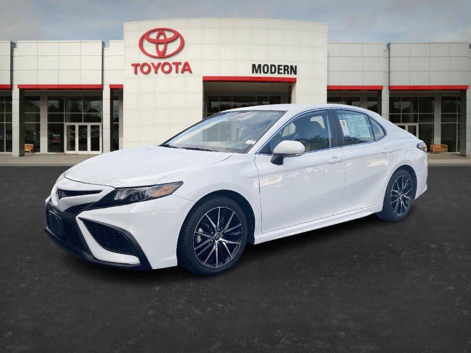2022 Toyota Camry Hybrid SE — Sedan — 46,460 mi — Winston-Salem, NC