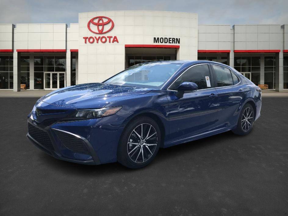 2024 Toyota Camry Hybrid SE — Sedan — 64,277 mi — Winston-Salem, NC