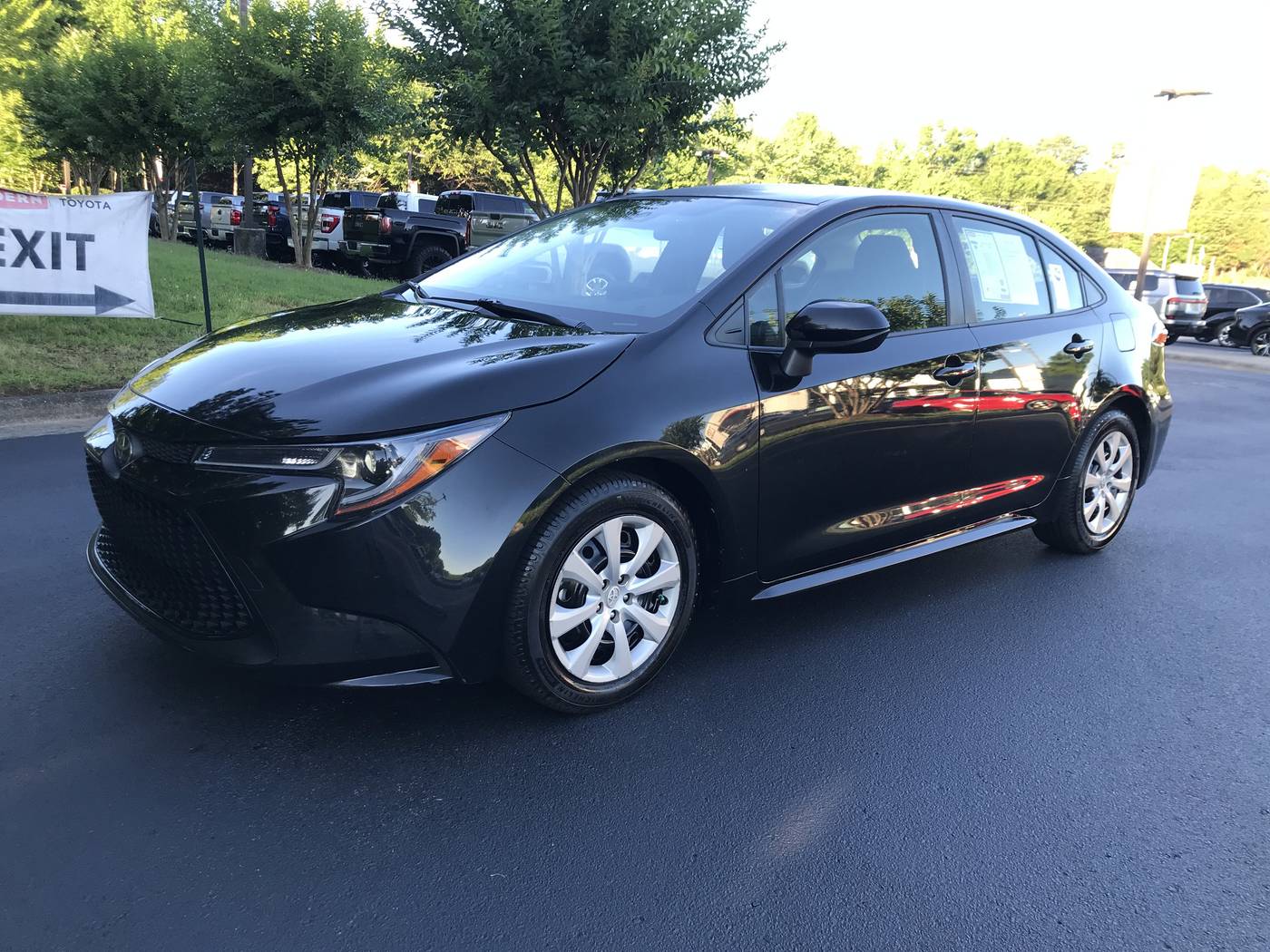 2022 Toyota Corolla LE — Sedan — 98,189 mi — Winston-Salem, NC