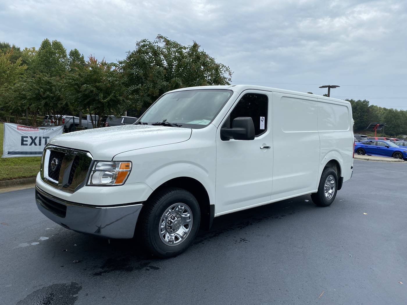 2016 Nissan NV Cargo NV2500 HD SL — Cargo Van — 42,757 mi — Winston-Salem, NC
