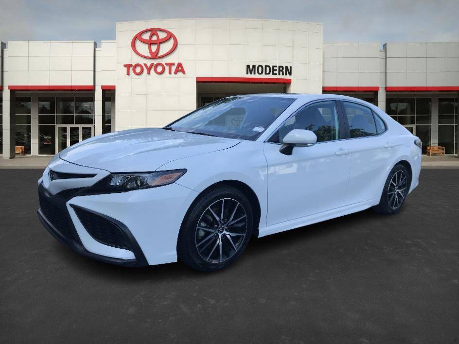2024 Toyota Camry Hybrid SE — Sedan — 40,235 mi — Winston-Salem, NC