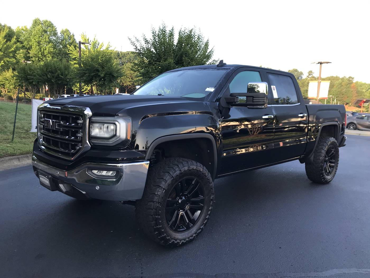 2017 GMC Sierra 1500 SLT — Pickup Truck — 124,987 mi — Winston-Salem, NC