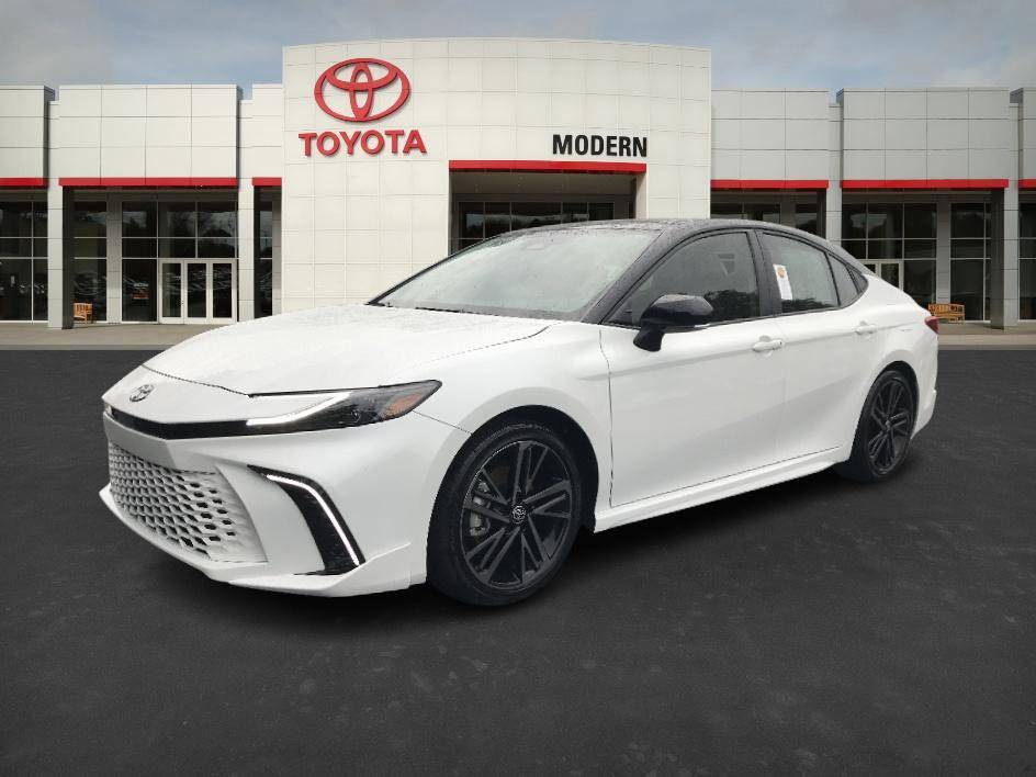 2025 Toyota Camry Hybrid XSE — Sedan — 12,973 mi — Winston-Salem, NC