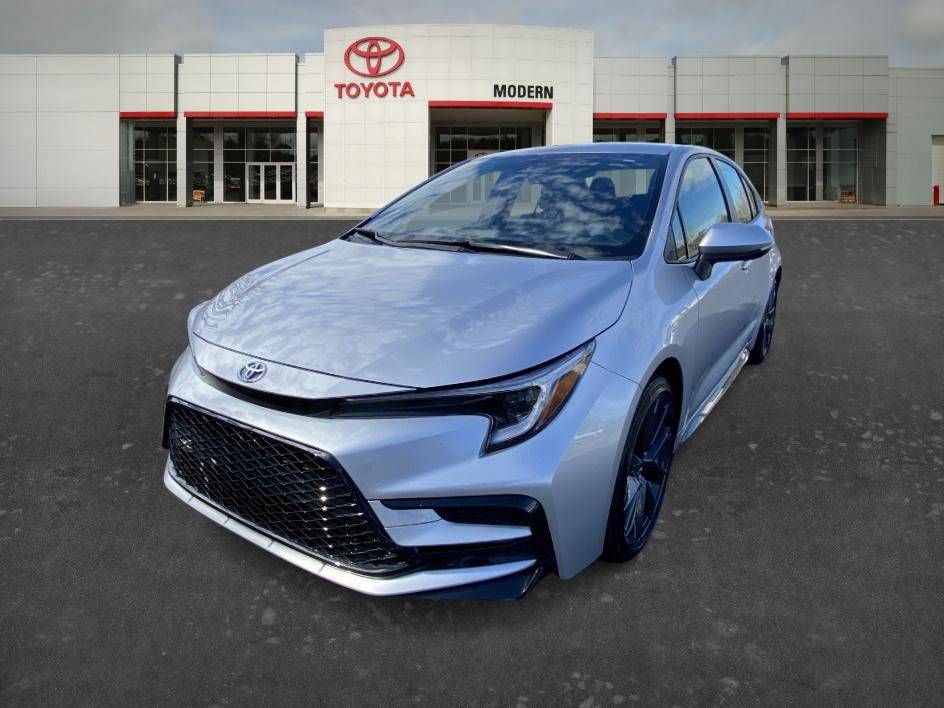 2025 Toyota Corolla Hybrid SE — Sedan — 16,015 mi — Winston-Salem, NC