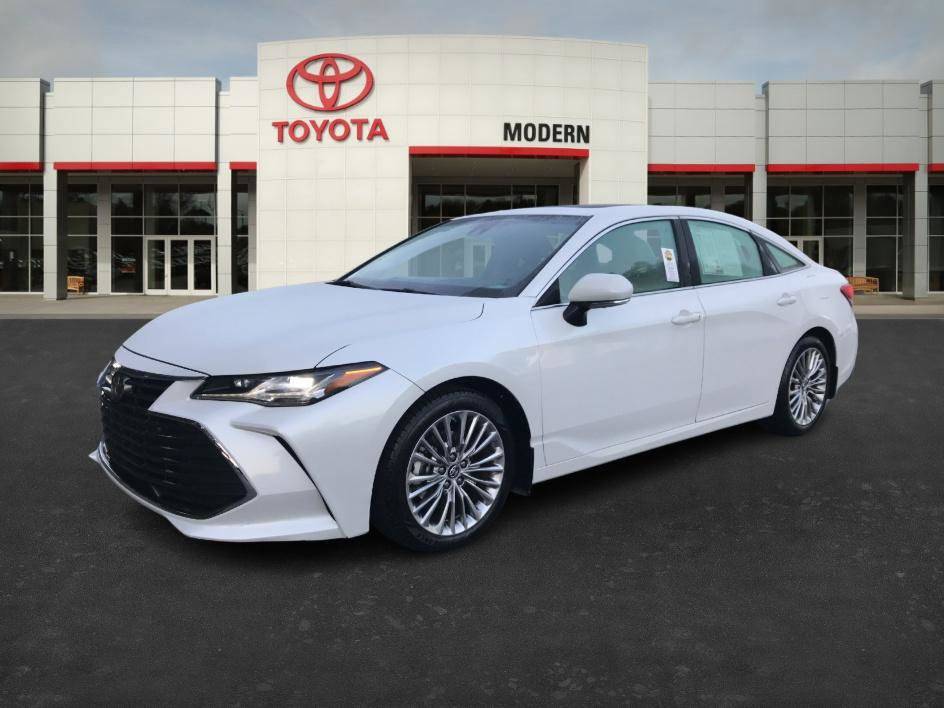 2019 Toyota Avalon Limited — Sedan — 27,106 mi — Winston-Salem, NC
