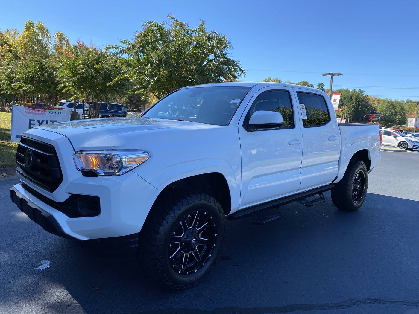 2023 Toyota Tacoma SR — Pickup Truck — 43,699 mi — Winston-Salem, NC