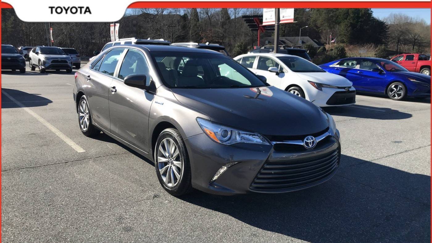 2017 Toyota Camry Hybrid XLE — Sedan — 71,498 mi — Winston-Salem, NC