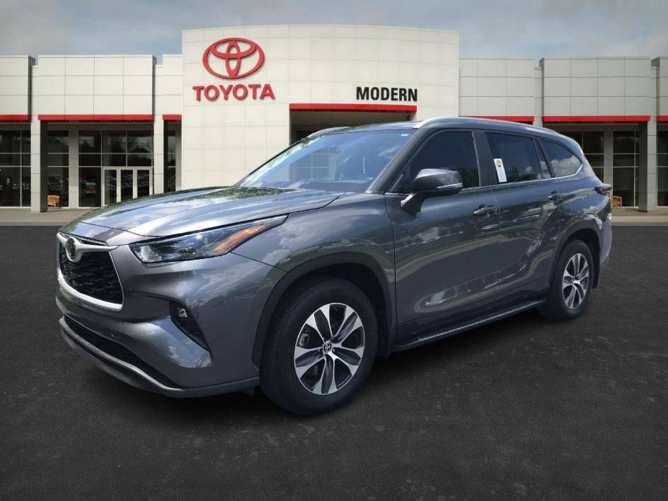 2024 Toyota Highlander XLE — SUV — 24,247 mi — Winston-Salem, NC