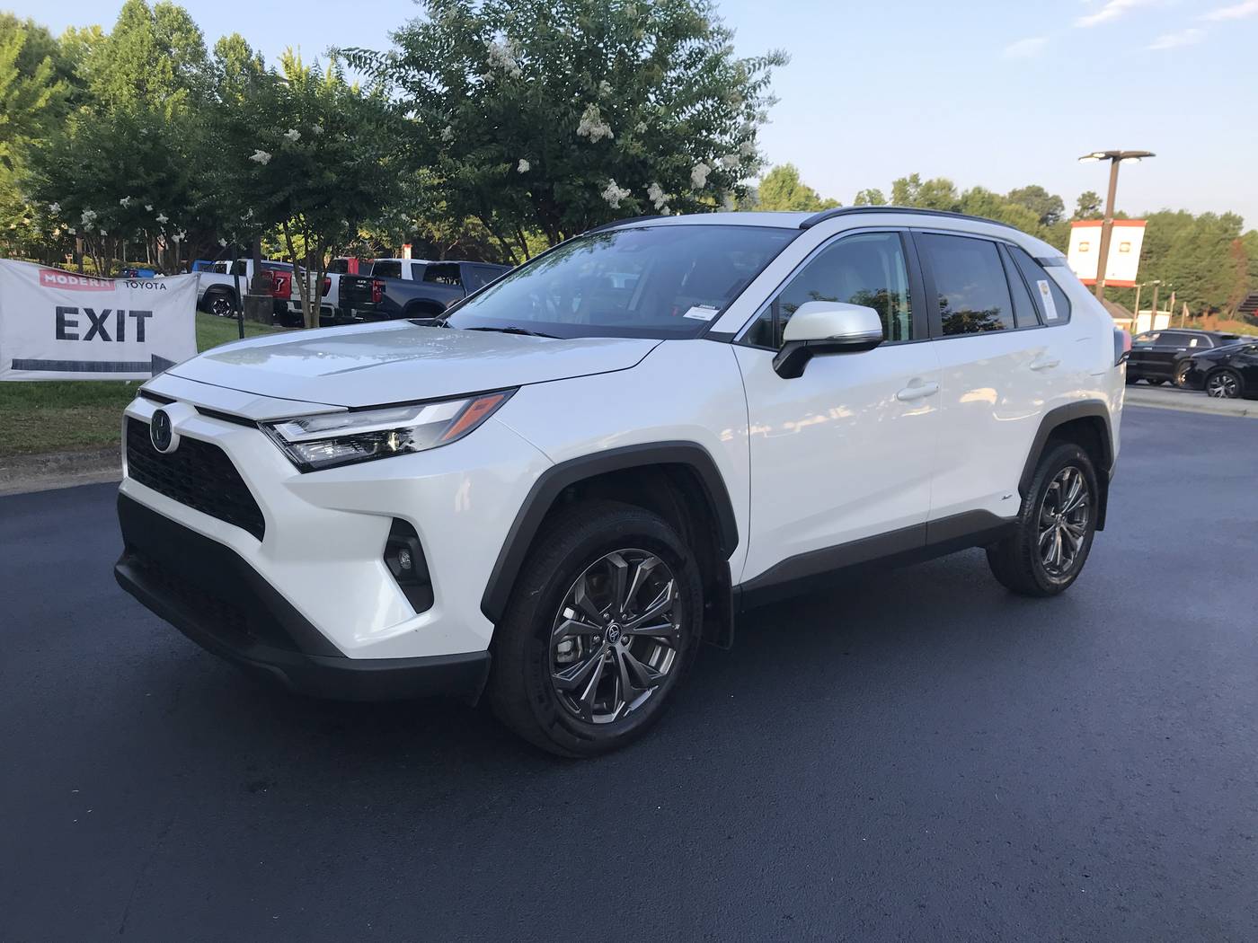 2024 Toyota RAV4 Hybrid XLE Premium — SUV — 16,978 mi — Winston-Salem, NC
