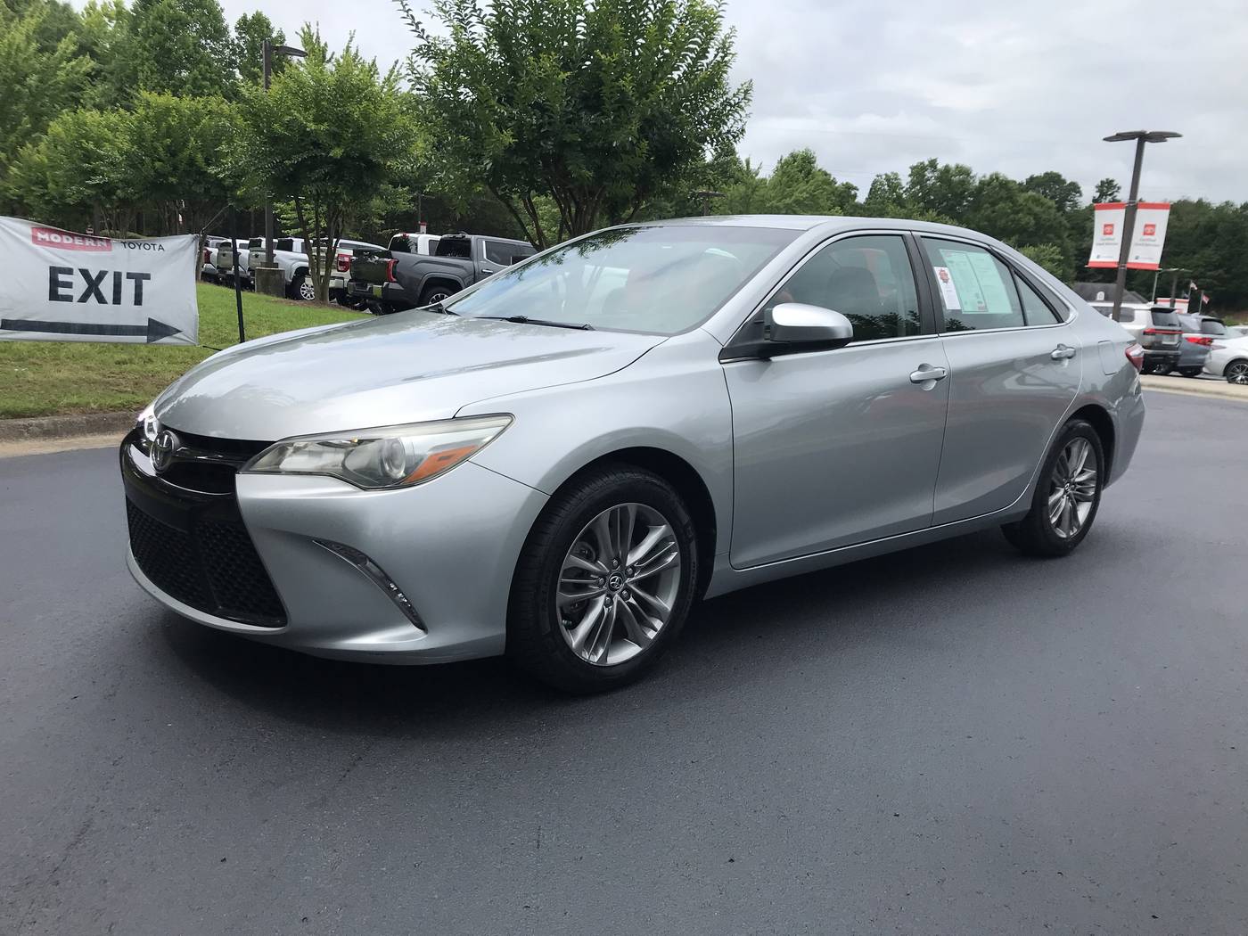2016 Toyota Camry SE — Sedan — 122,287 mi — Winston-Salem, NC