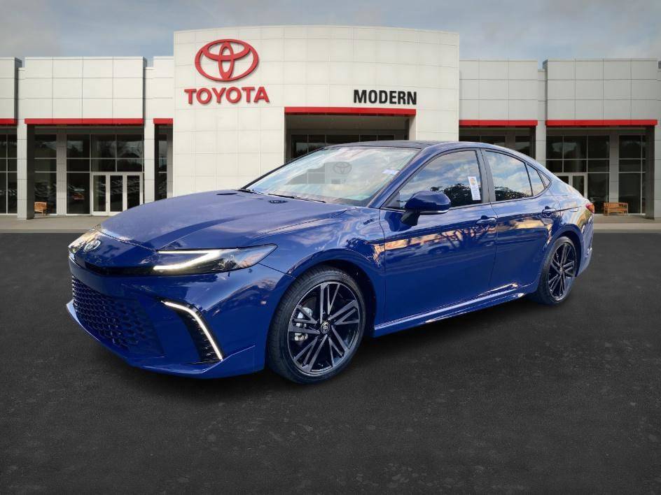 2025 Toyota Camry Hybrid XSE — Sedan — 10,312 mi — Winston-Salem, NC