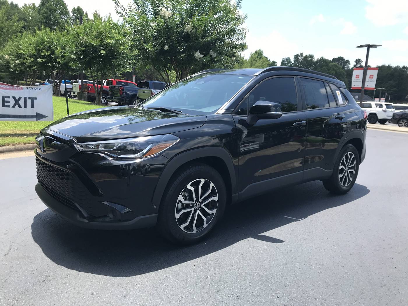 2023 Toyota Corolla Cross Hybrid SE — SUV — 27,720 mi — Winston-Salem, NC
