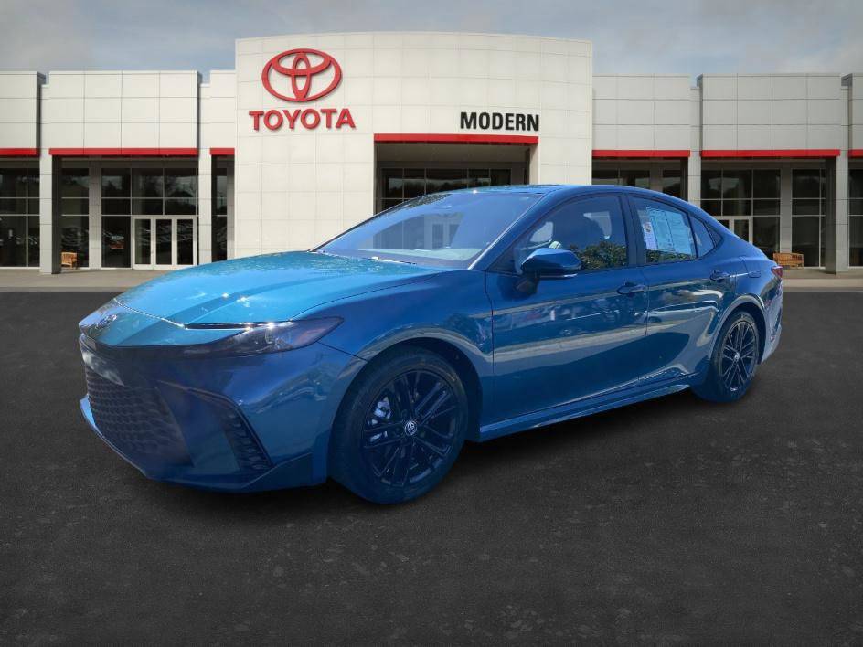 2026 Toyota Camry Hybrid SE — Sedan — 10 mi — Winston-Salem, NC