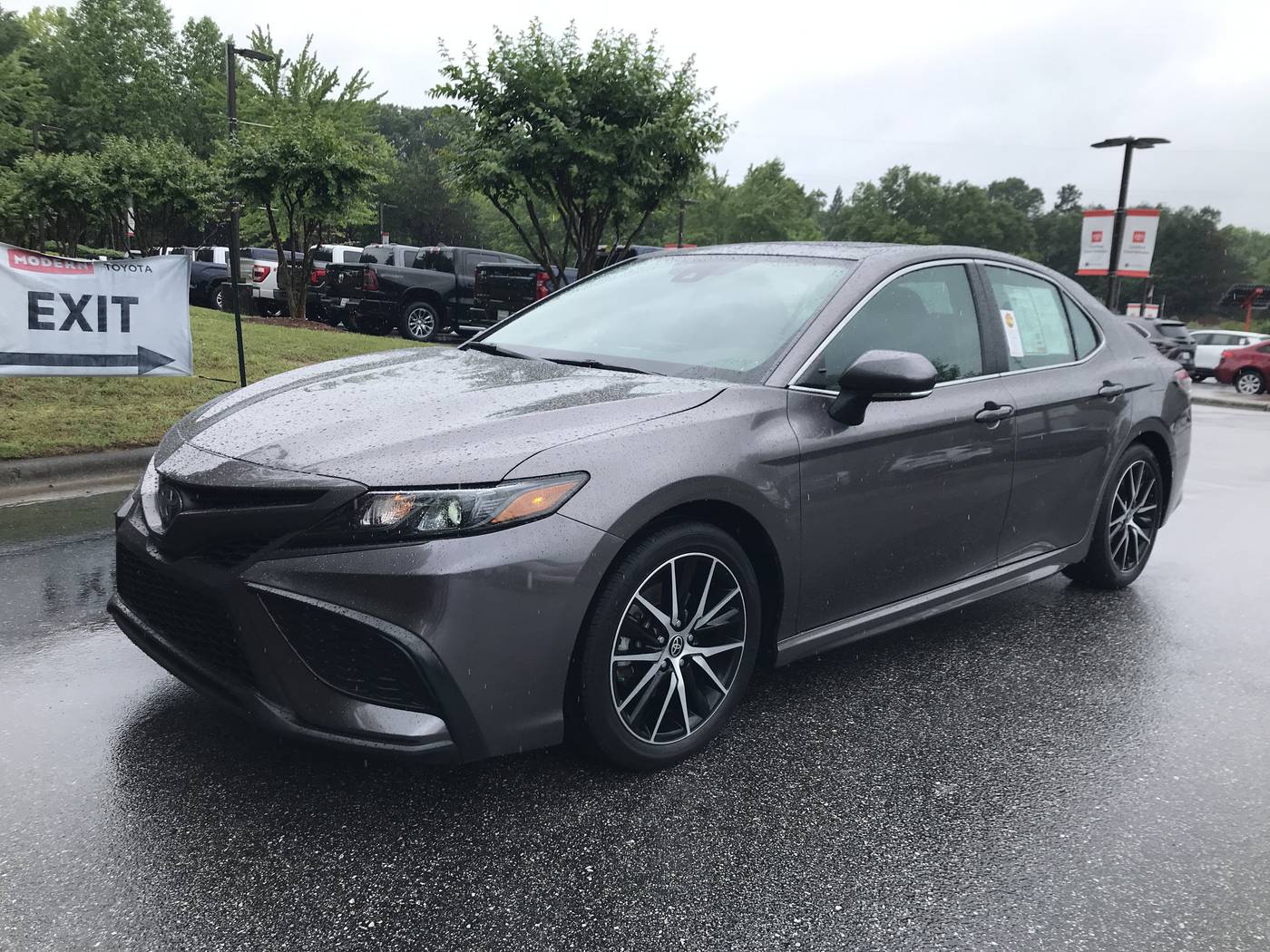2024 Toyota Camry Hybrid SE — Sedan — 36,028 mi — Winston-Salem, NC