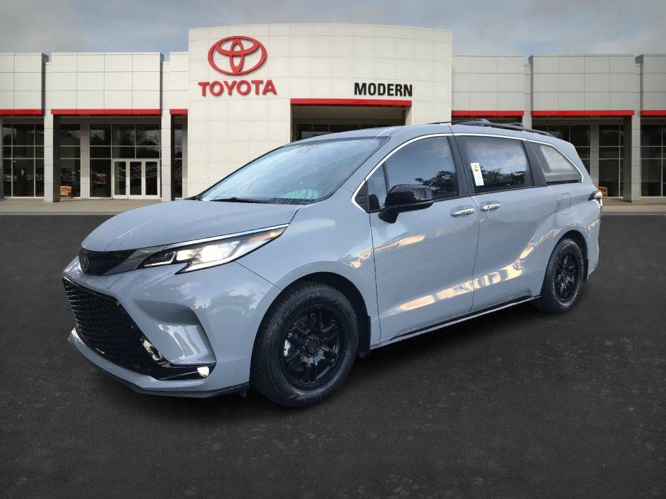 2023 Toyota Sienna XSE 25th Anniversary — Minivan — 37,072 mi — Winston-Salem, NC