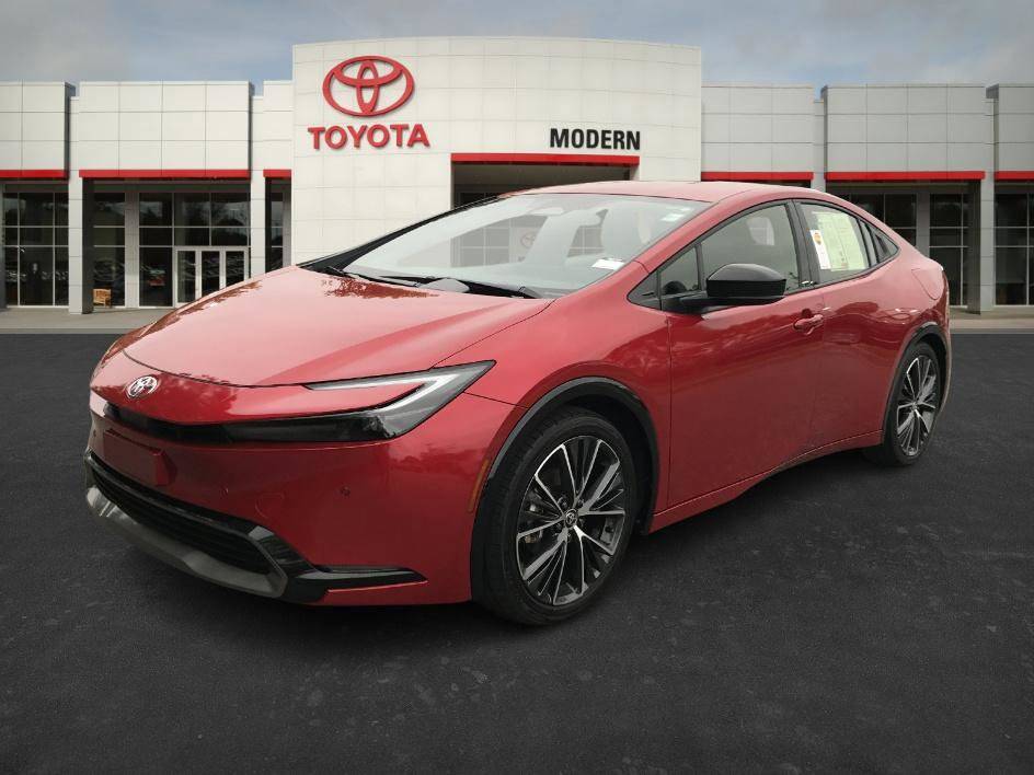 2024 Toyota Prius XLE — Hatchback — 8,650 mi — Winston-Salem, NC