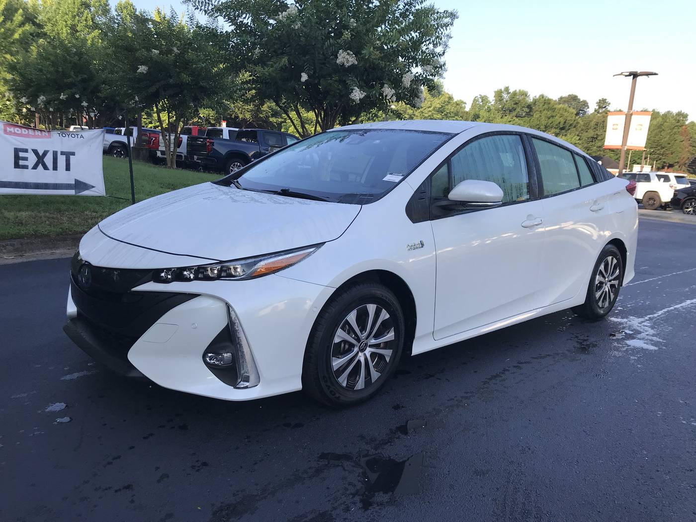 2022 Toyota Prius Prime Limited — Hatchback — 3,773 mi — Winston-Salem, NC