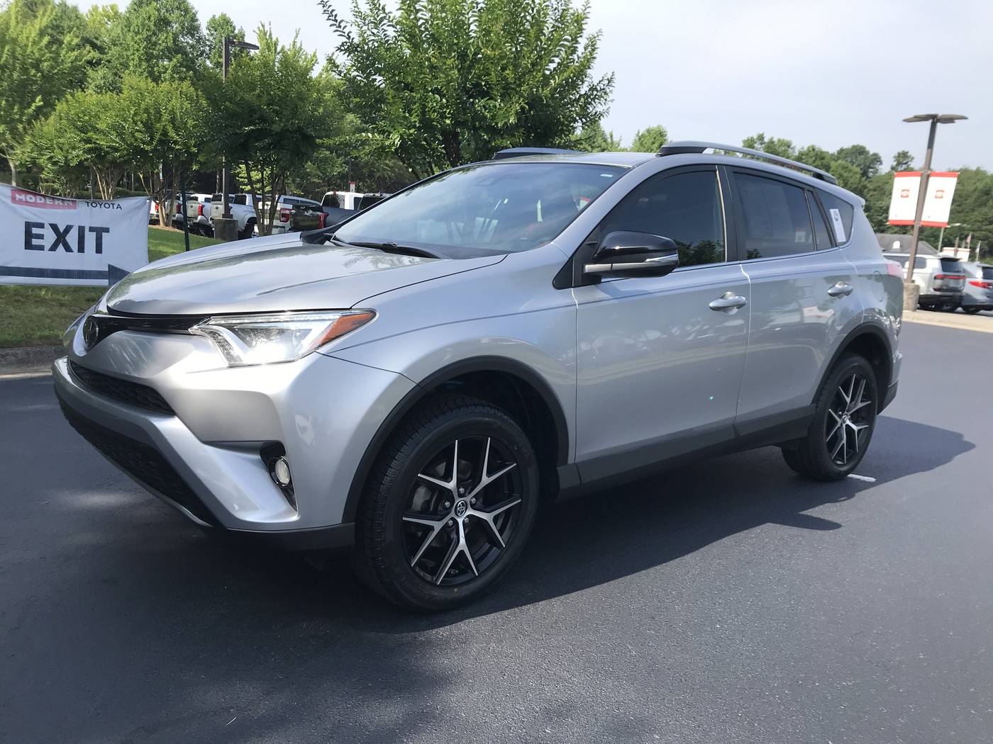 2017 Toyota RAV4 SE — SUV — 113,796 mi — Winston-Salem, NC
