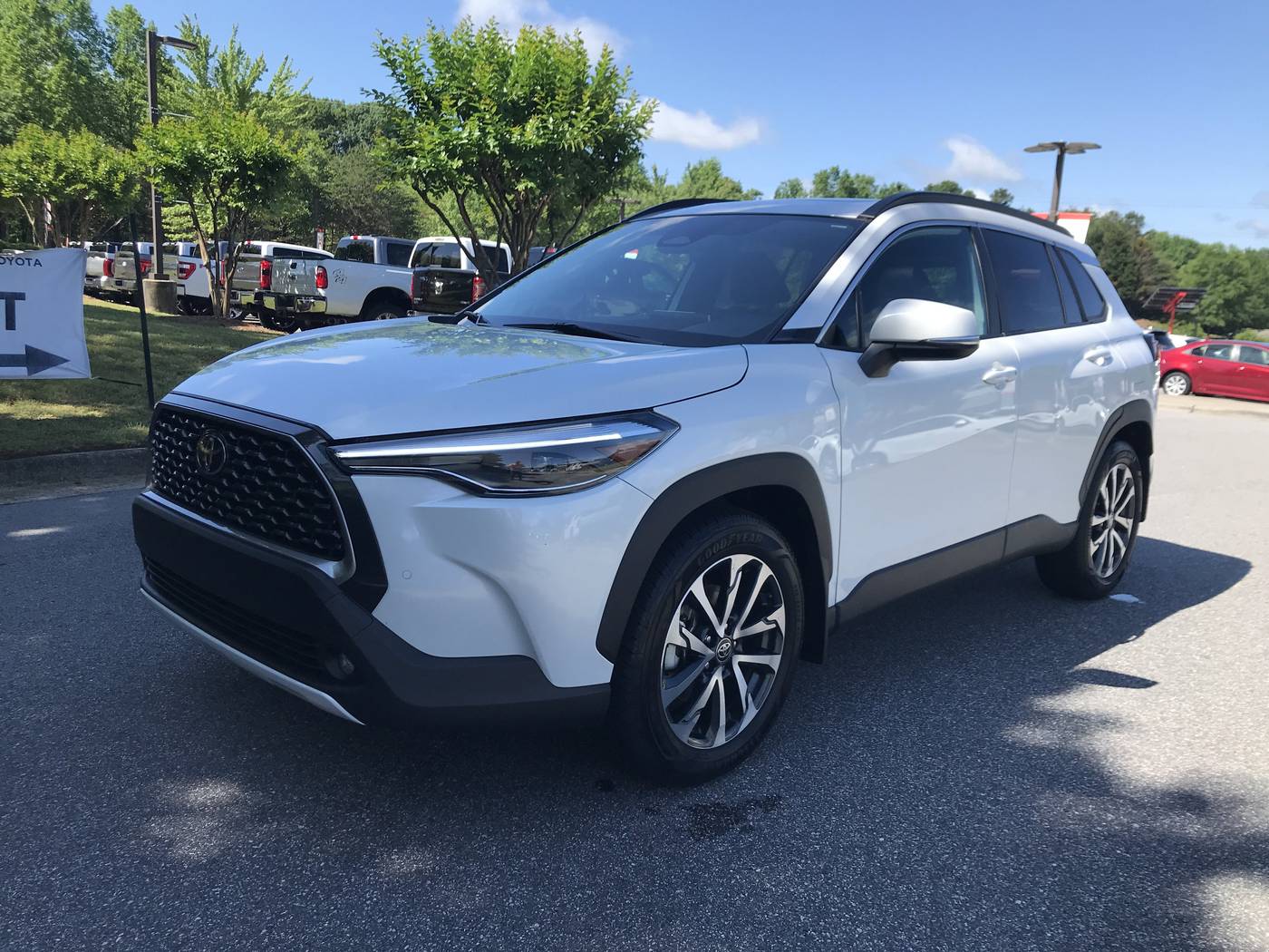 2024 Toyota Corolla Cross XLE — SUV — 15,415 mi — Winston-Salem, NC