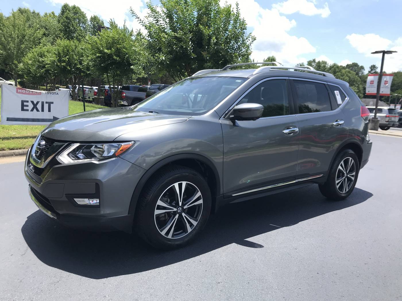 2017 Nissan Rogue SL — SUV — 28,461 mi — Winston-Salem, NC