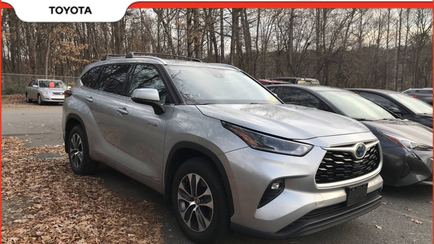 2021 Toyota Highlander Hybrid XLE — SUV — 28,895 mi — Winston-Salem, NC