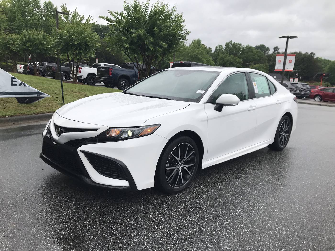 2024 Toyota Camry SE — Sedan — 14,619 mi — Winston-Salem, NC