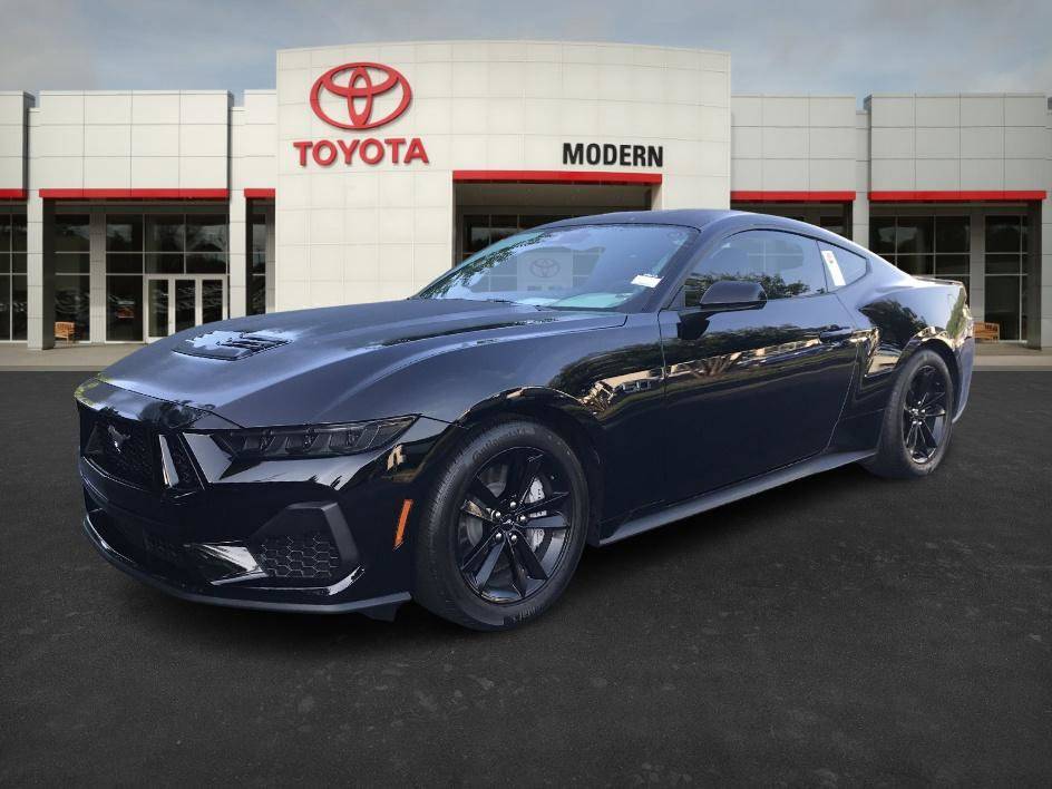 2025 Ford Mustang GT — Coupe — 1,058 mi — Winston-Salem, NC