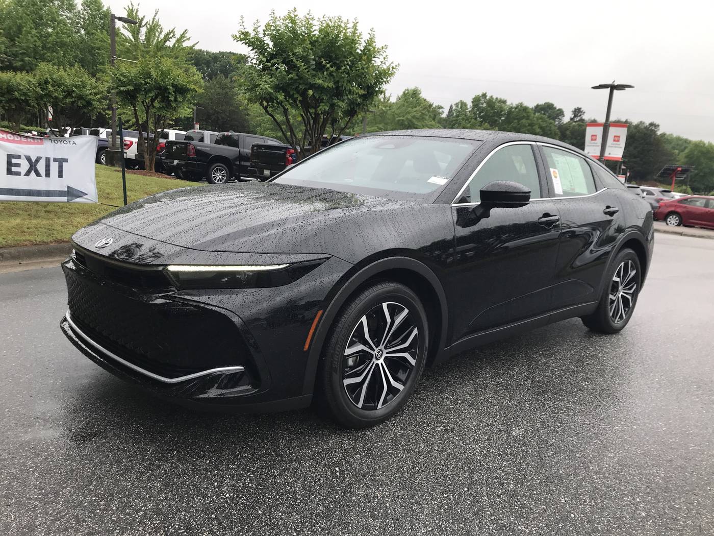 2025 Toyota Crown XLE — Sedan — 10,751 mi — Winston-Salem, NC