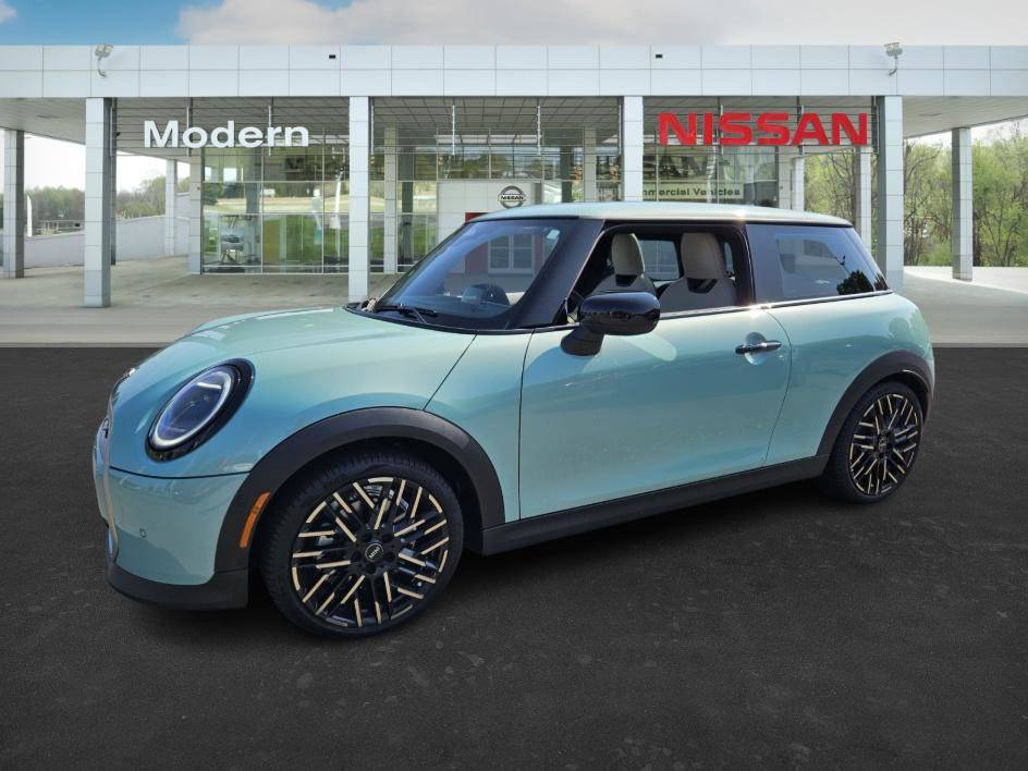 2025 MINI Hardtop Cooper S — Hatchback — 7,320 mi — Winston-Salem, NC