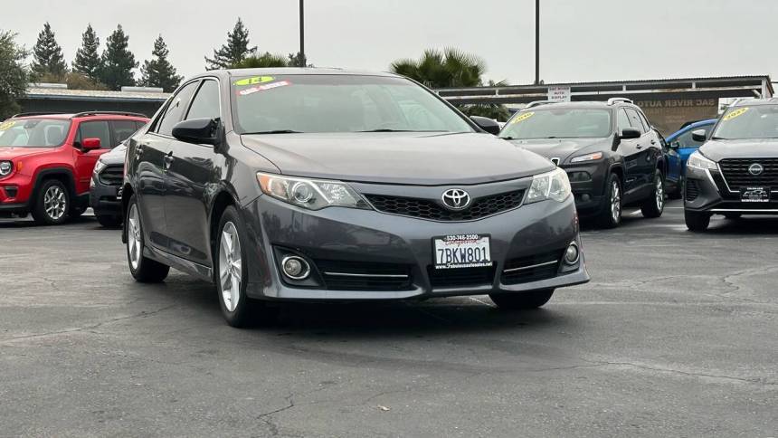 2014 Toyota Camry SE — Sedan — 133,770 mi — Davis, CA