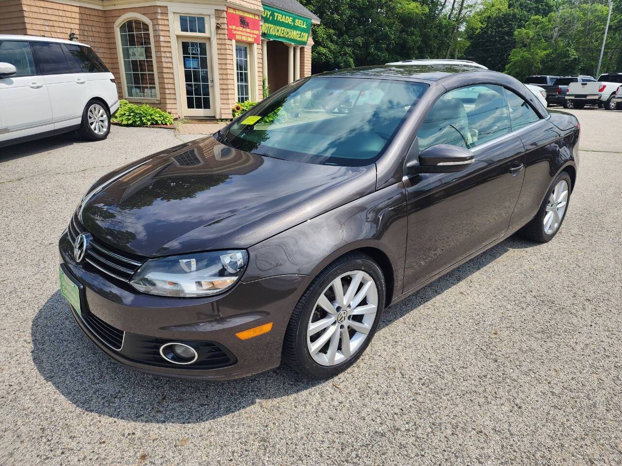 2013 Volkswagen Eos Komfort — Convertible — 102,357 mi — Rowley, MA