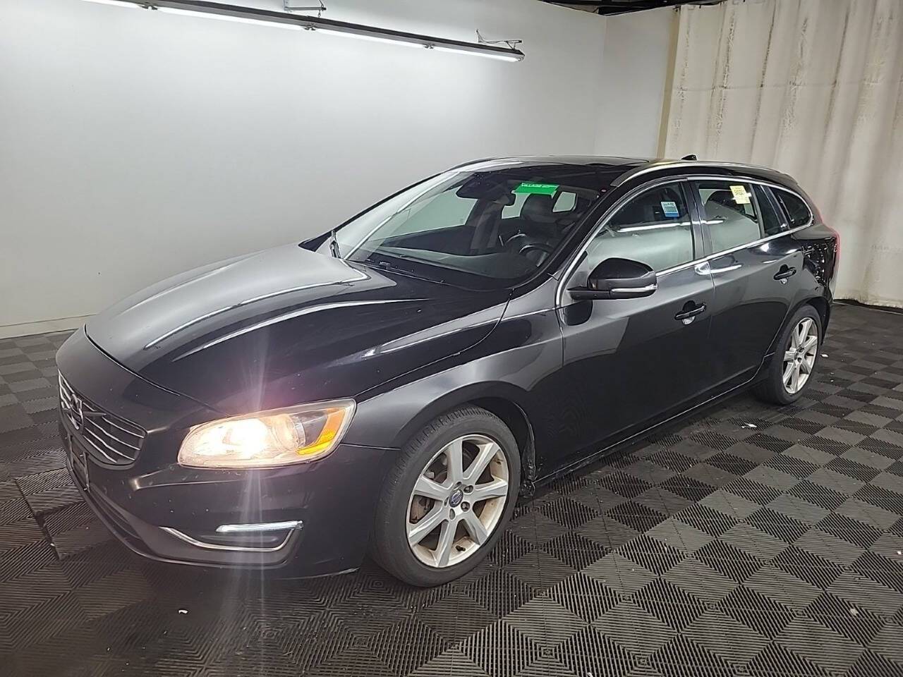2016 Volvo V60 T5 Drive-E Premier — Wagon — 141,775 mi — Rowley, MA