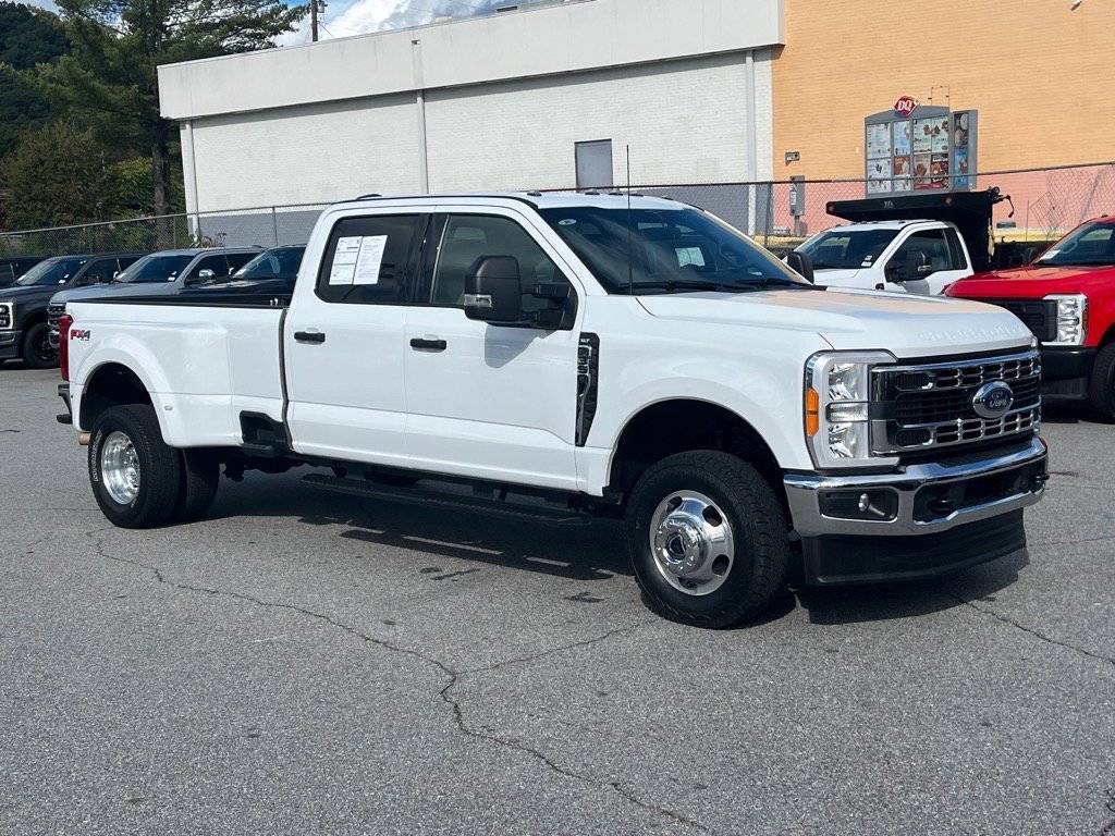 2023 Ford Super Duty F-350 XLT — Pickup Truck — 34,034 mi — Canton, NC