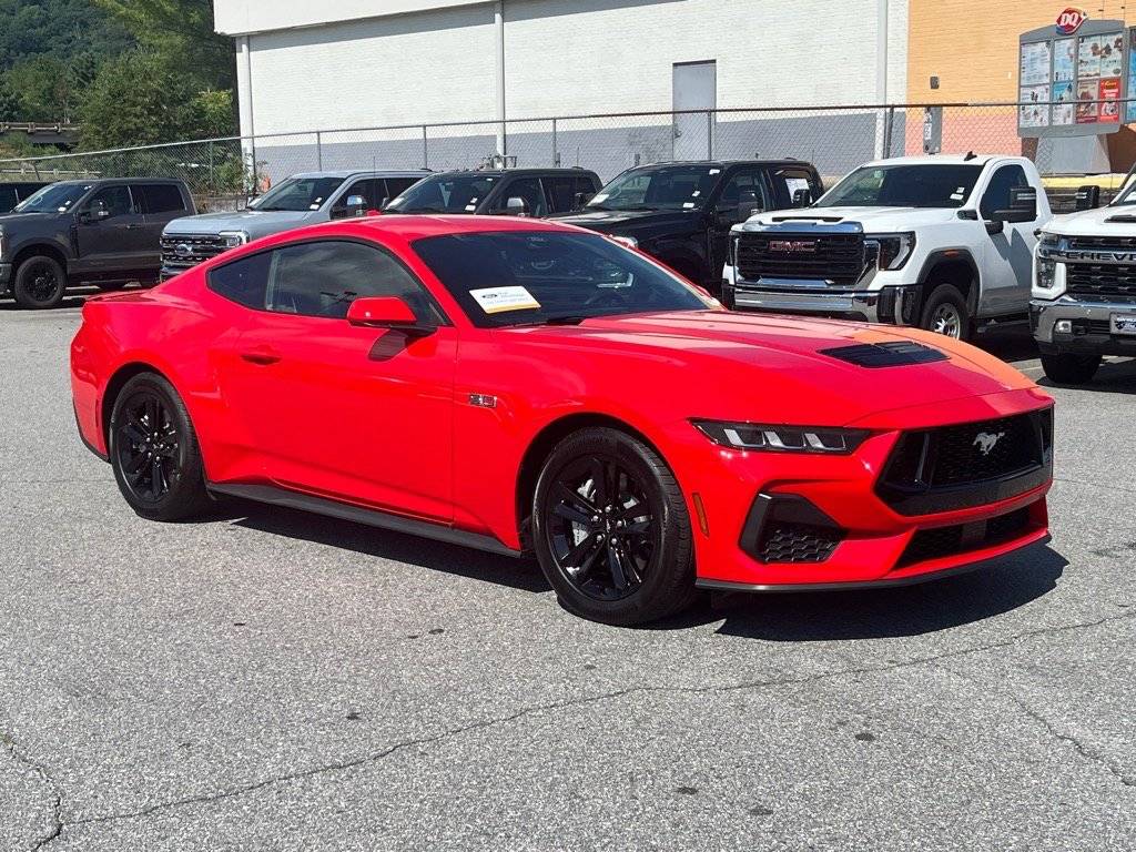 2025 Ford Mustang GT — Coupe — 392 mi — Canton, NC