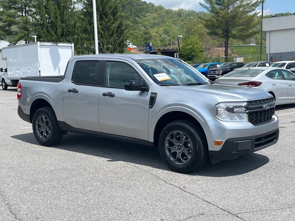 2024 Ford Maverick XLT — Pickup Truck — 3,290 mi — Canton, NC