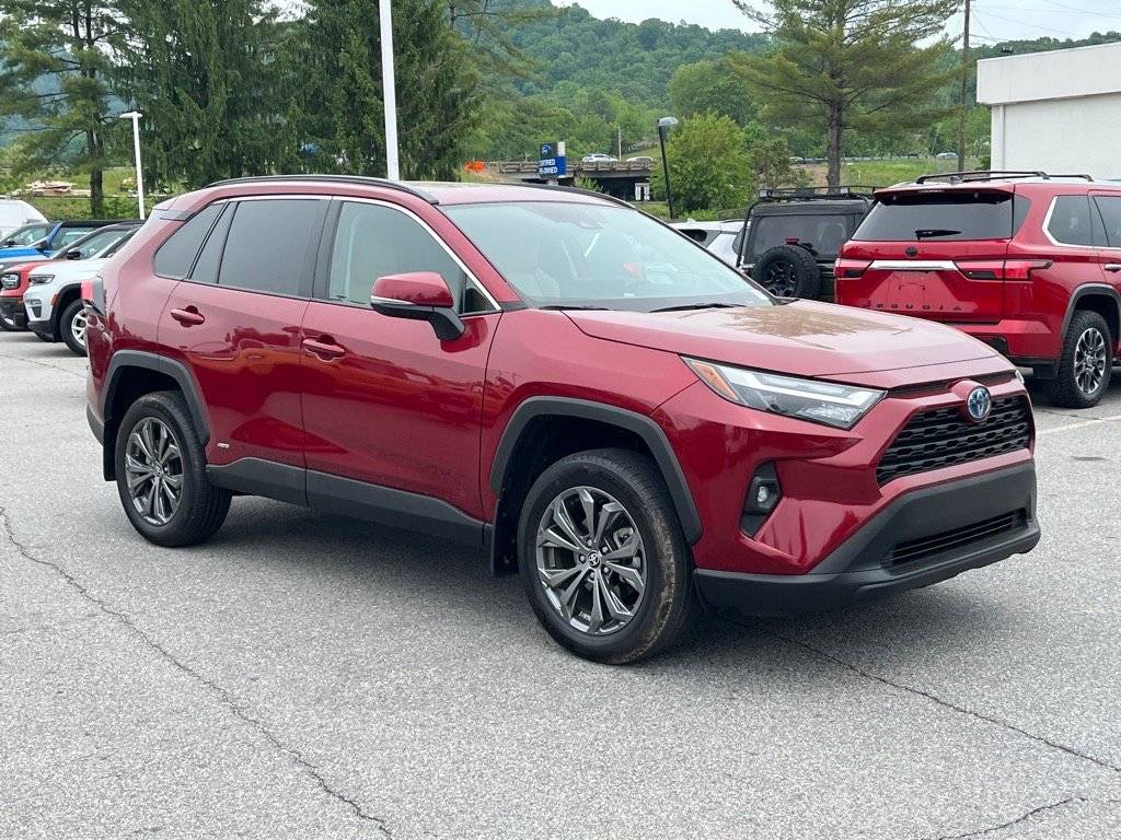 2024 Toyota RAV4 Hybrid XLE Premium — SUV — 16,501 mi — Canton, NC