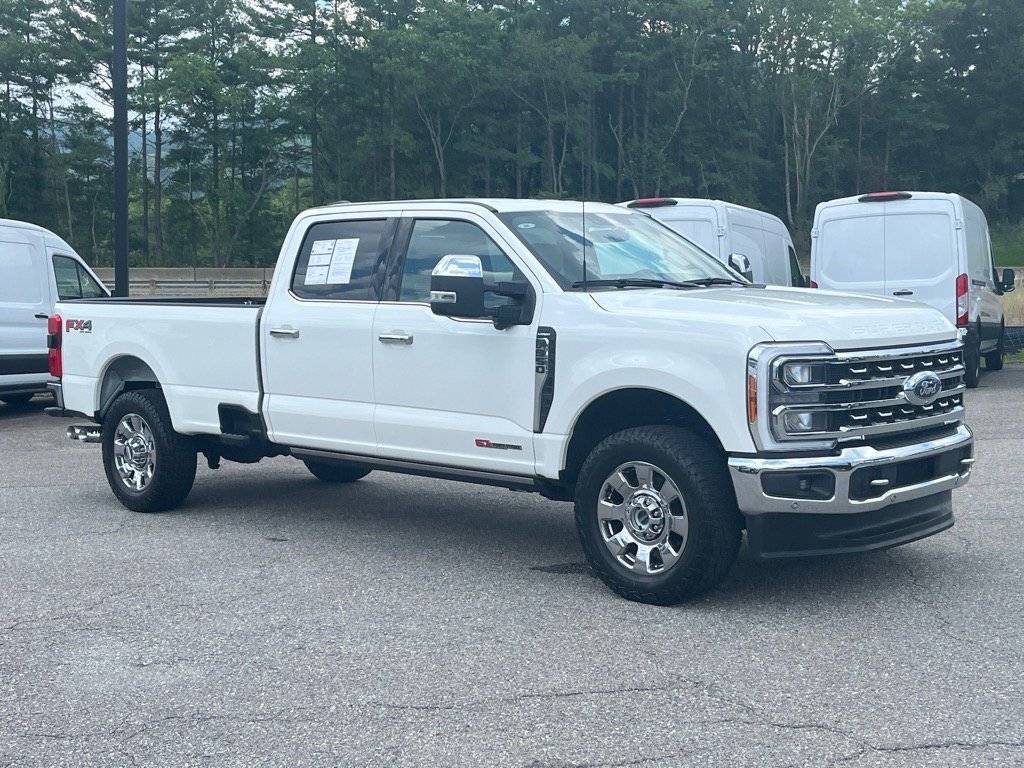 2023 Ford Super Duty F-350 LARIAT — Pickup Truck — 102,613 mi — Canton, NC