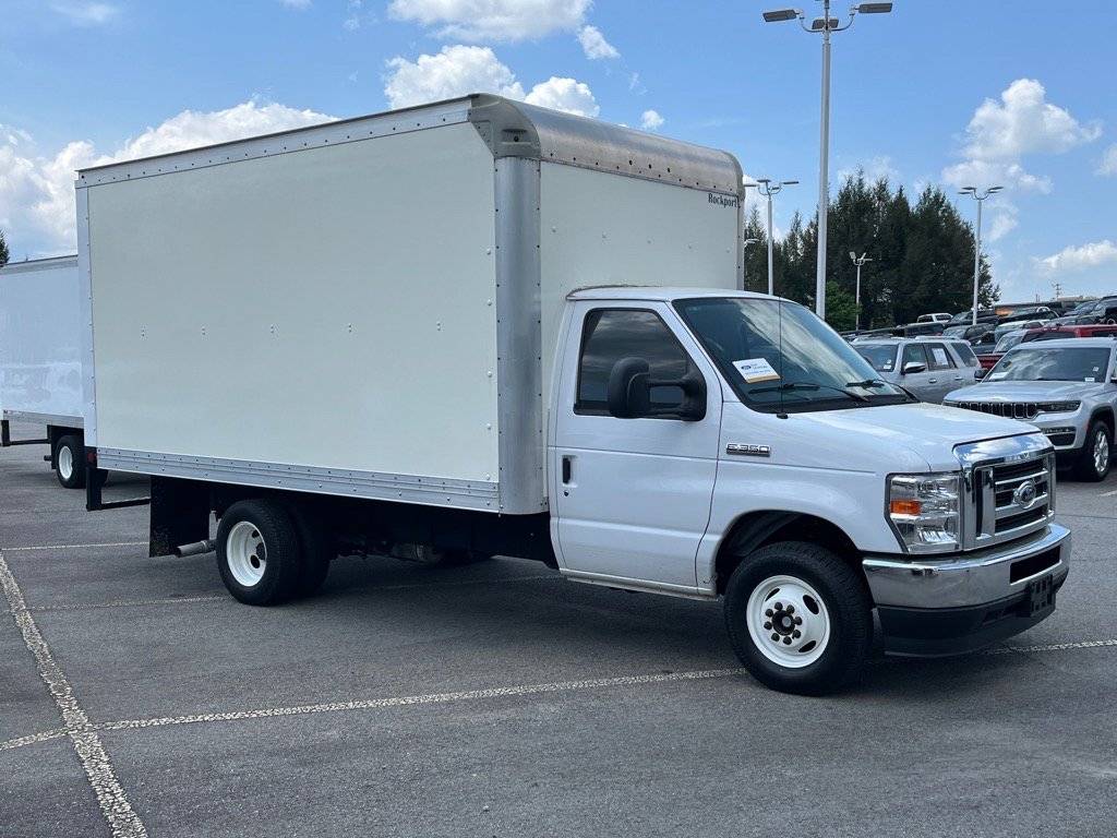 2022 Ford E-Series Cutaway Base — Chassis Cab Truck — 27,237 mi — Canton, NC