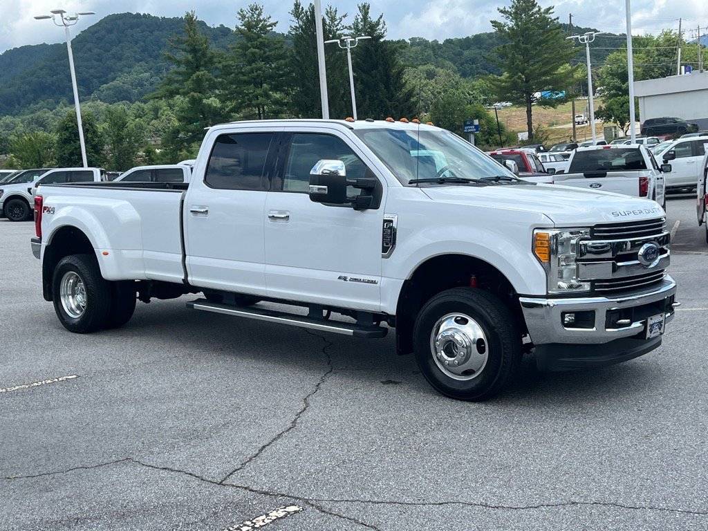 2017 Ford Super Duty F-350 Lariat — Pickup Truck — 71,153 mi — Canton, NC