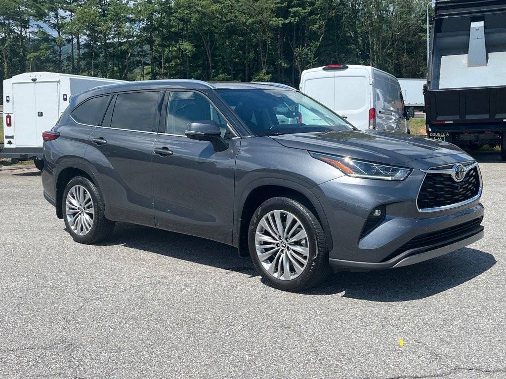 2023 Toyota Highlander Platinum — SUV — 22,075 mi — Canton, NC