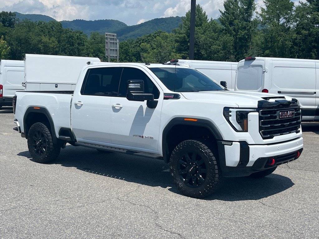 2025 GMC Sierra 2500HD AT4 — Pickup Truck — 16,128 mi — Canton, NC