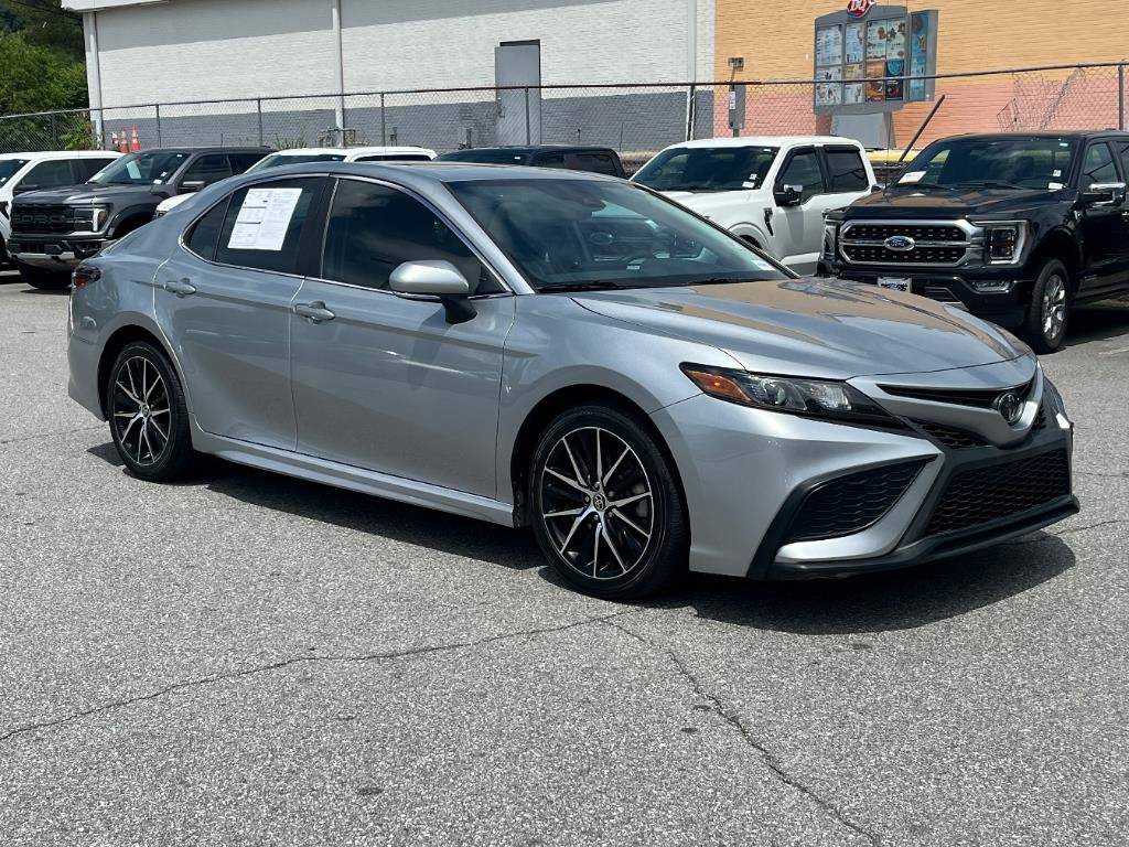 2022 Toyota Camry SE — Sedan — 30,609 mi — Canton, NC