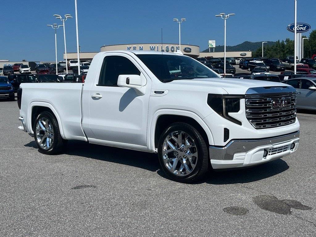 2025 GMC Sierra 1500 Pro — Pickup Truck — 2,784 mi — Canton, NC