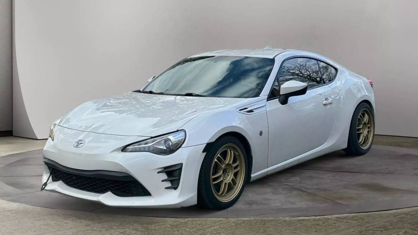 2017 Toyota 86 Base — Coupe — 108,436 mi — Portland, OR