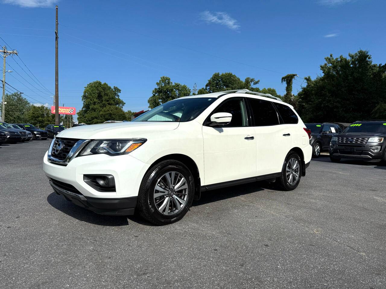 2017 Nissan Pathfinder SL — SUV — 113,853 mi — Hickory, NC
