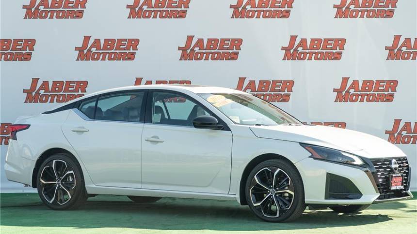 2023 Nissan Altima SR — Sedan — 26,800 mi — Reedley, CA