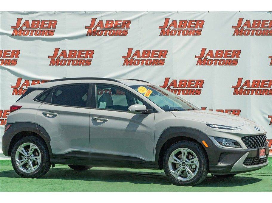 2023 Hyundai Kona SEL — SUV — 43,747 mi — Reedley, CA