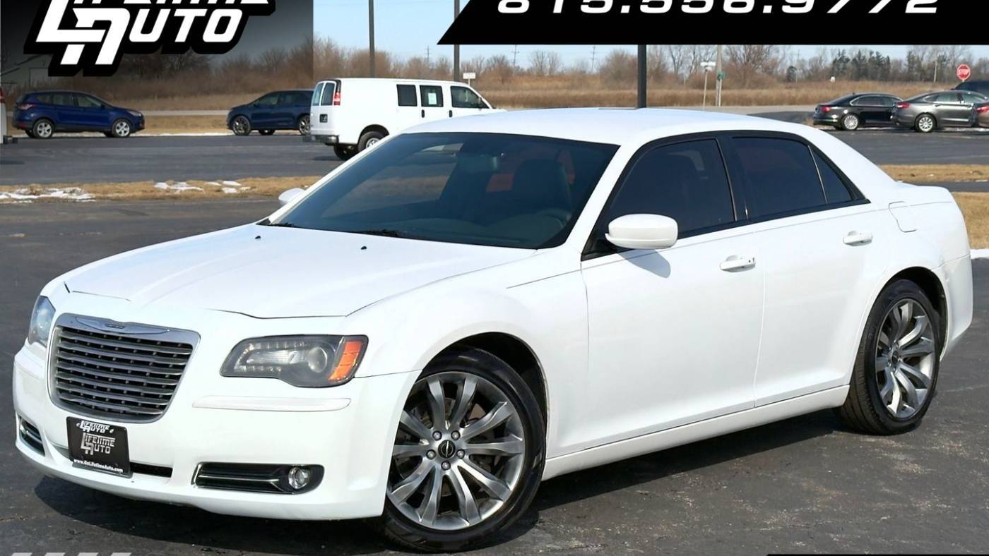 2014 Chrysler 300 S — Sedan — 181,392 mi — Dwight, IL