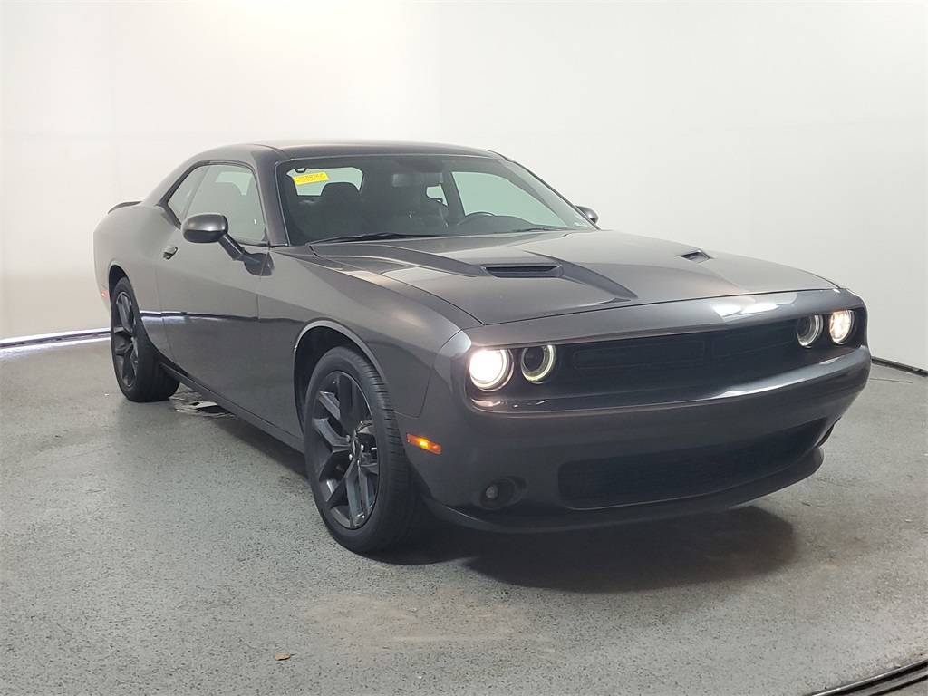 2019 Dodge Challenger SXT — Coupe — 104,516 mi — Clermont, FL